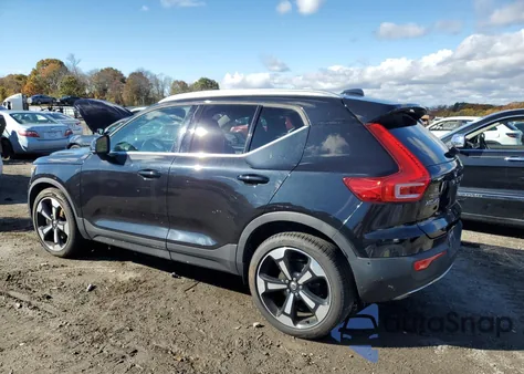 2019 Volvo Xc40 T5 Inscription z USA, uszkodzony, nr VIN YV4162UL6K2107173